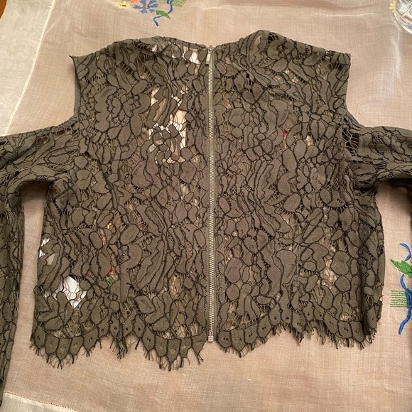 Keepsake Porcelain lace crop top  size S NWT - Picture 6 of 8